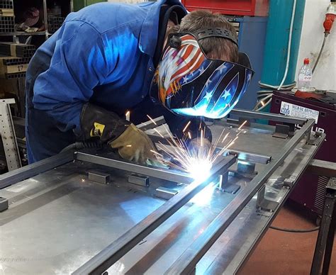 chicago welders and metal fabricators|local welding shops near 60139.